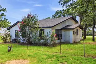 109 Aslan Rd, Poolville, TX 76487 - Photo 32