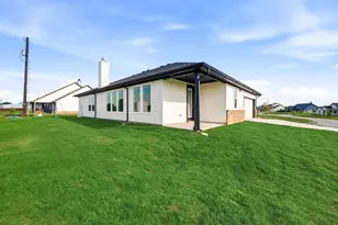 116 Park Hurst Dr, Boyd, TX 76023 - Photo 38