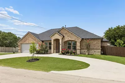 101 Sycamore Lane, Roanoke, TX 76262 - Photo 2