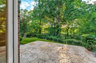 8321 Turtleback Ct, McKinney, TX 75070 - Photo 10