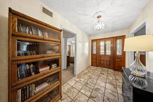 8724 Racquet Club Dr, Fort Worth, TX 76120 - Photo 4
