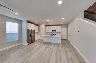 315 Athenia Dr, Fort Worth, TX 76114 - Photo 2