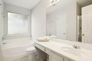 1053 Port Mansfield Dr, Little Elm, TX 75068 - Photo 22