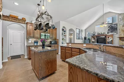 759 Peach Lane, Burleson, TX 76028 - Photo 14