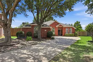 203 Applewood Ct, McKinney, TX 75071 - Photo 1