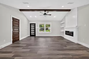 426 Goodyear St, Irving, TX 75062 - Photo 6