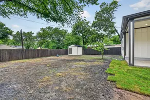 426 Goodyear St, Irving, TX 75062 - Photo 38