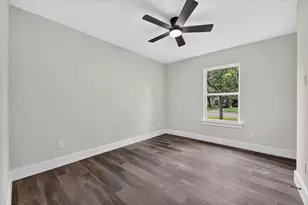 426 Goodyear St, Irving, TX 75062 - Photo 22