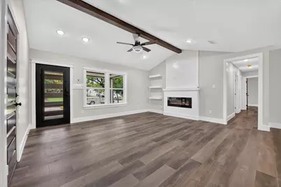 426 Goodyear Street, Irving, TX 75062 - Photo 8