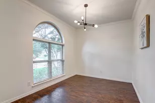 9128 Chardin Park Dr, Fort Worth, TX 76244 - Photo 4