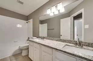 4319 Vine Ridge Ct, Arlington, TX 76017 - Photo 10