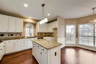4319 Vine Ridge Ct, Arlington, TX 76017 - Photo 6