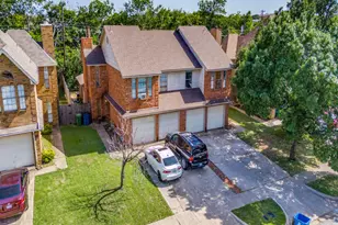 1233 W Hudgins St, Grapevine, TX 76051 - Photo 26