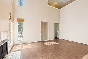 1233 W Hudgins St, Grapevine, TX 76051 - Photo 8