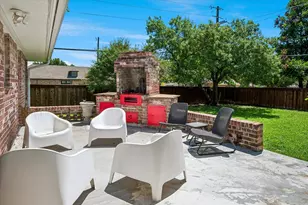 11070 Delford Cir, Dallas, TX 75228 - Photo 14