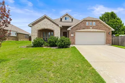 204 Briarstone Drive, Alvarado, TX 76009 - Photo 2