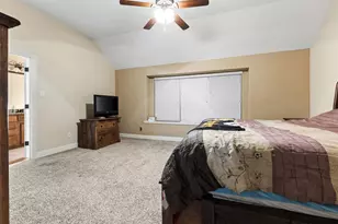 204 Briarstone Dr, Alvarado, TX 76009 - Photo 18
