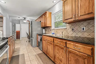 2912 Marsann Lane, Farmers Branch, TX 75234 - Photo 12