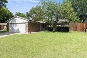 719 Matthews Ct, Arlington, TX 76012 - Photo 1