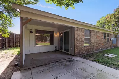 719 Matthews Court, Arlington, TX 76012 - Photo 18