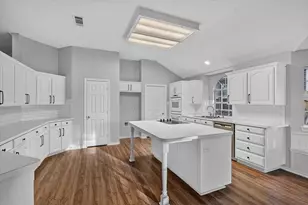 7700 Black Bear Ct, Fort Worth, TX 76137 - Photo 10