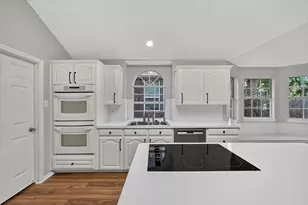 7700 Black Bear Ct, Fort Worth, TX 76137 - Photo 10