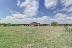 628 County Rd 903, Cleburne, TX 76033 - Photo 32