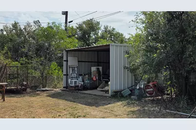135 Elm Street, Palo Pinto, TX 76484 - Photo 28