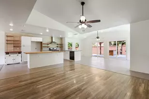 913 Heritage Cir, Garland, TX 75043 - Photo 10