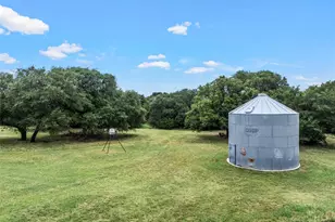 252 Austin Hines Dr, China Spring, TX 76633 - Photo 36