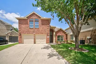 11633 Wild Pear Ln, Fort Worth, TX 76244 - Photo 2