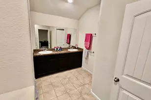 905 Walls Blvd, Crowley, TX 76036 - Photo 10