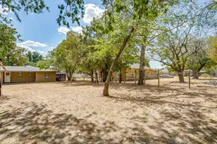 913 Jameson St, Weatherford, TX 76086 - Photo 36