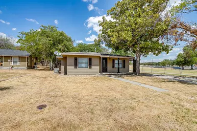 913 Jameson Street, Weatherford, TX 76086 - Photo 1