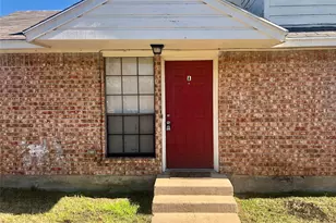 205 S Kenney St, Kennedale, TX 76060 - Photo 1