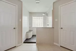 13052 Fall Manor Dr, Dallas, TX 75243 - Photo 16