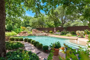 3917 Maggies Mdw, Denton, TX 76210 - Photo 34
