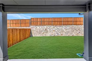 1256 Tallowwood Trl, Van Alstyne, TX 75495 - Photo 38