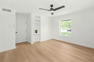 605 Hinton St, Grand Prairie, TX 75050 - Photo 12