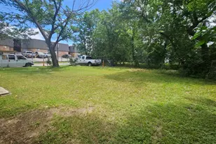 4322 Robert L Parish Sr. Ave, Dallas, TX 75210 - Photo 14
