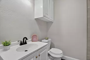 2512 Marigold Ave, Fort Worth, TX 76111 - Photo 22