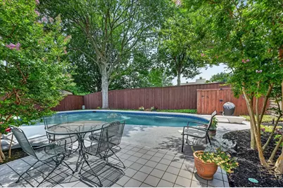 10113 Locksley Drive, Benbrook, TX 76126 - Photo 2