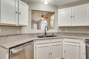 6604 Aztec Ct, Lake Worth, TX 76135 - Photo 12