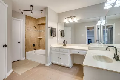 6604 Aztec Court, Lake Worth, TX 76135 - Photo 18