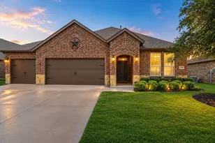 4016 Woodford Dr, Forney, TX 75126 - Photo 2