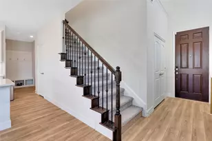 741 Creekwater Ln, Garland, TX 75043 - Photo 4