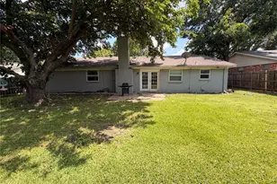 1412 Linwood Ln, Fort Worth, TX 76134 - Photo 12