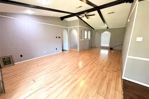 1412 Linwood Ln, Fort Worth, TX 76134 - Photo 2