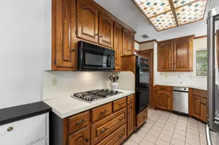 4609 Bayberry Ln, Garland, TX 75043 - Photo 12