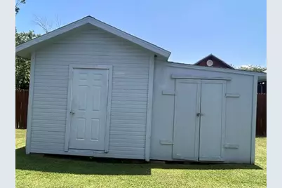 305 S Ewing Street, Boyd, TX 76023 - Photo 6